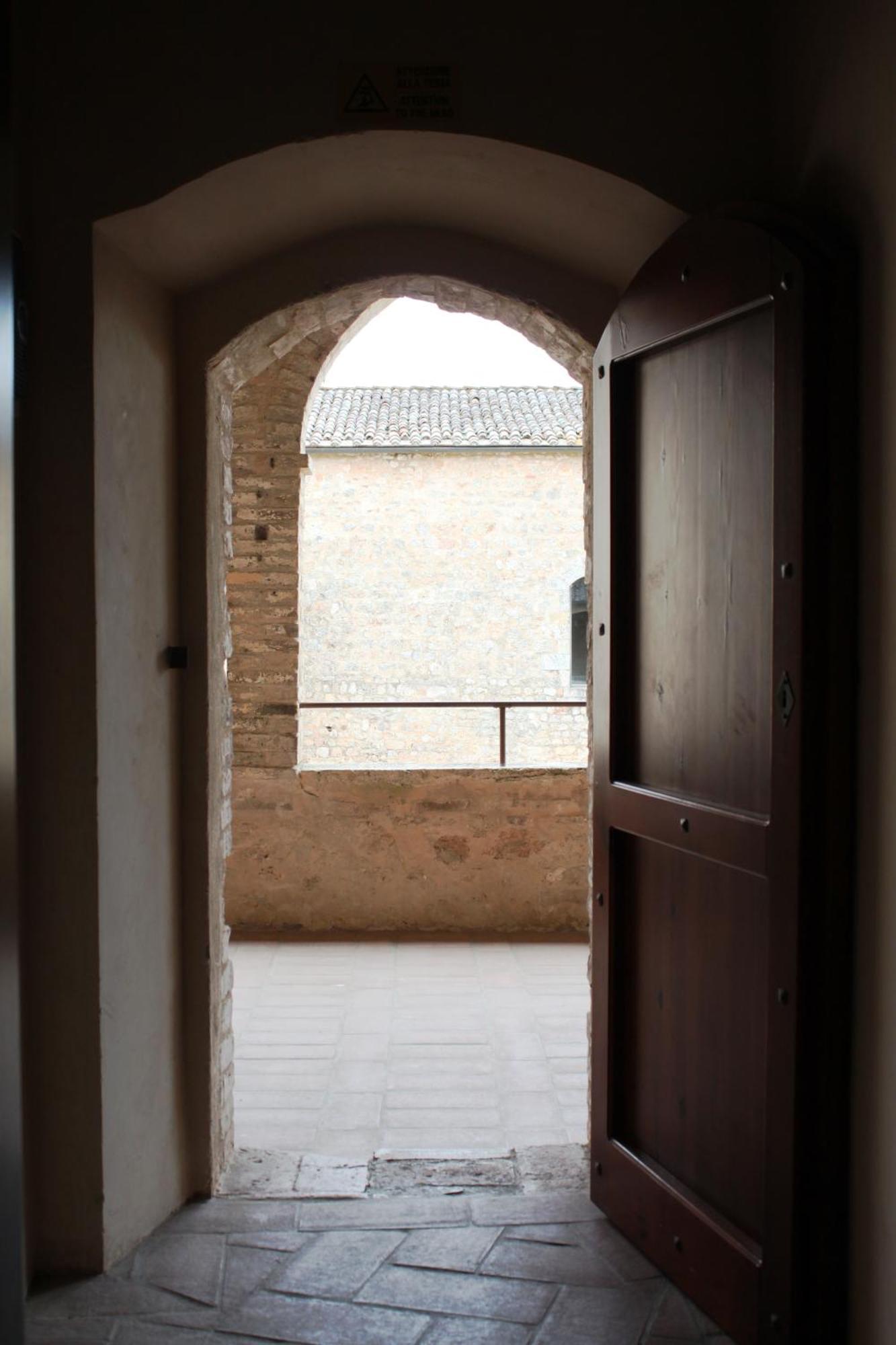 Ostello Contessa Ava Dei Lambardi مونتيريجيوني المظهر الخارجي الصورة