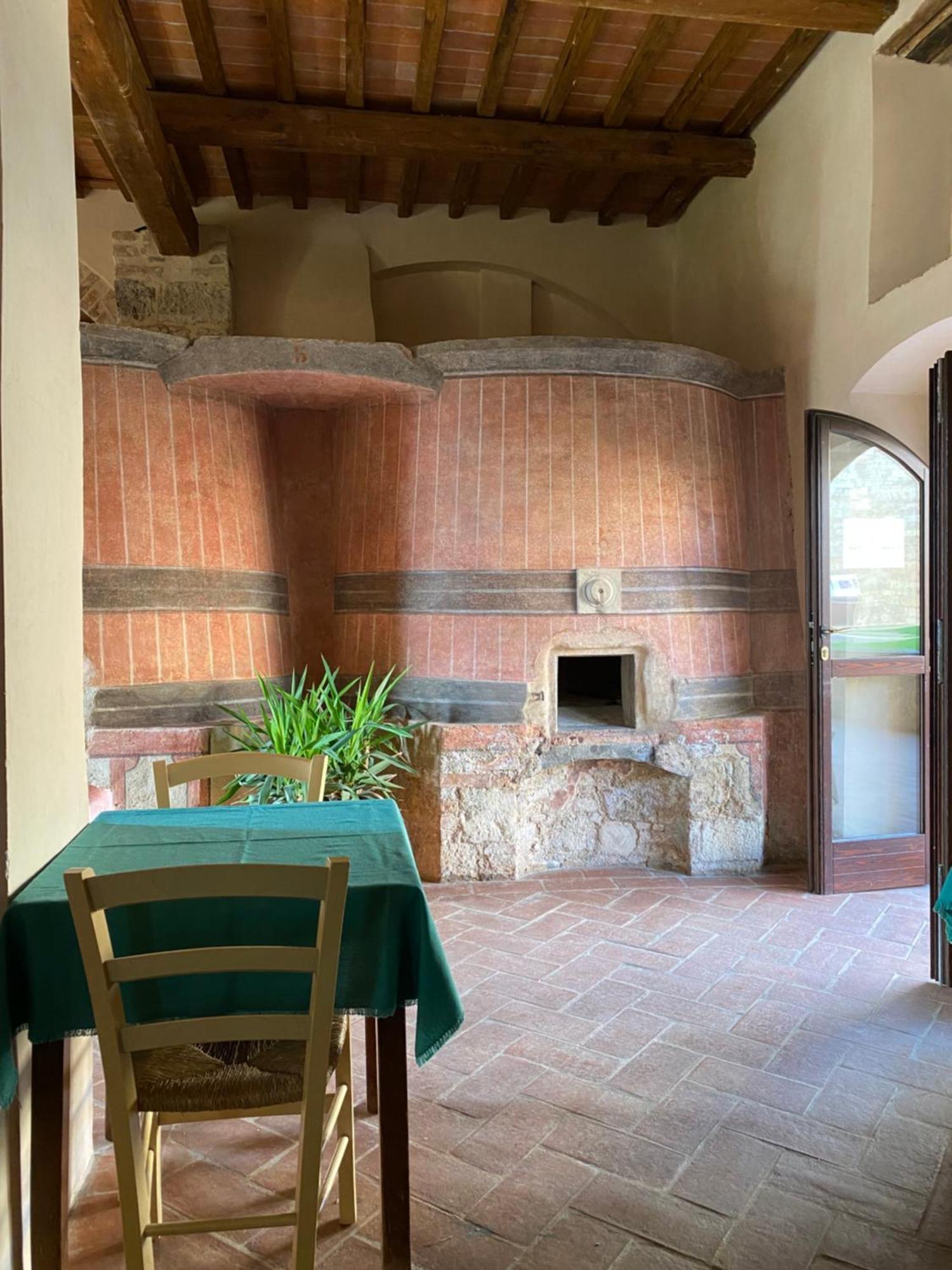 Ostello Contessa Ava Dei Lambardi مونتيريجيوني المظهر الخارجي الصورة