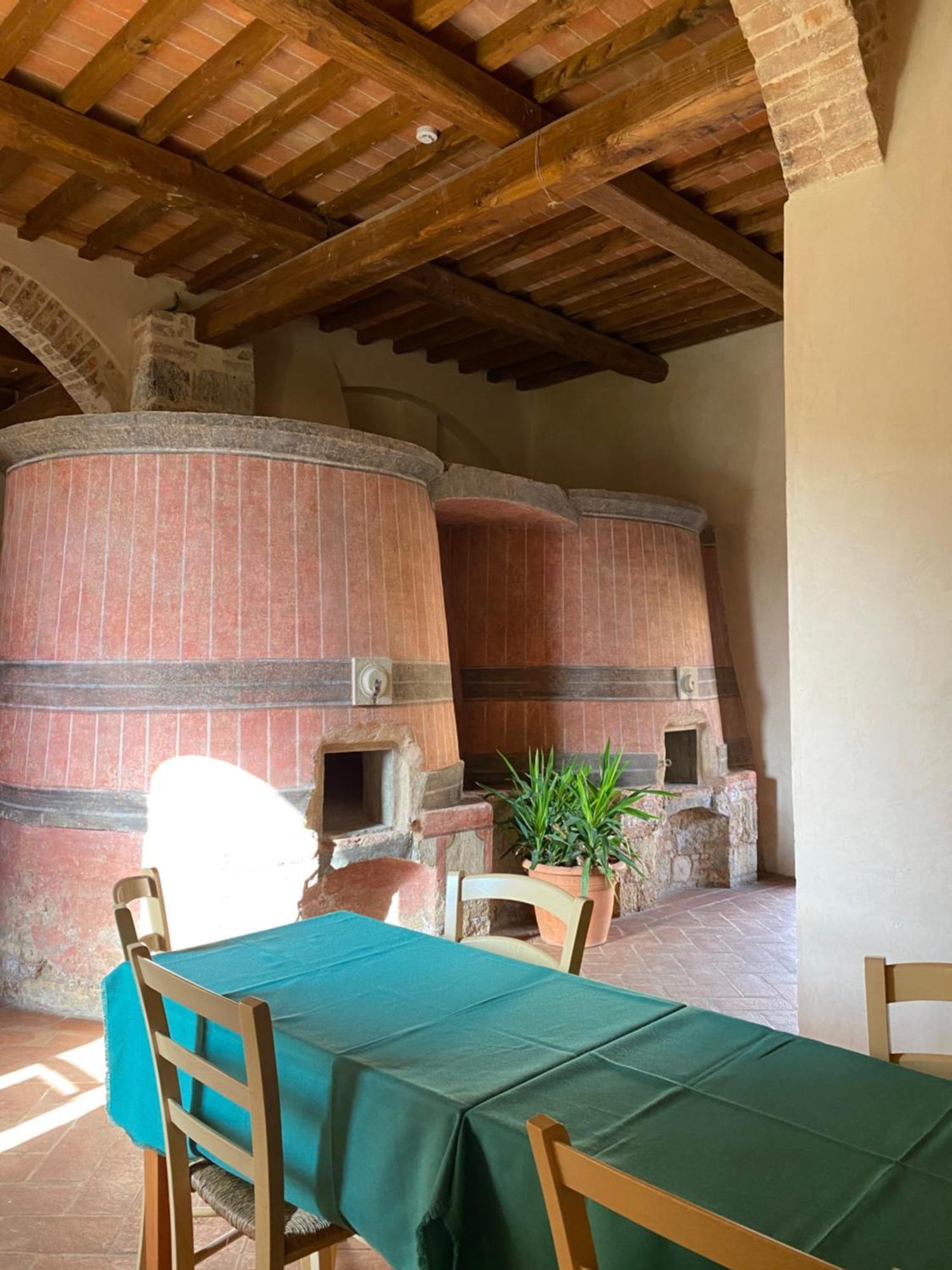 Ostello Contessa Ava Dei Lambardi مونتيريجيوني المظهر الخارجي الصورة
