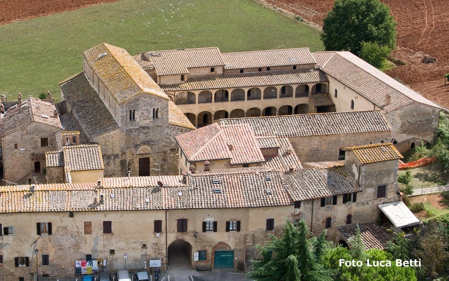 Ostello Contessa Ava Dei Lambardi مونتيريجيوني المظهر الخارجي الصورة