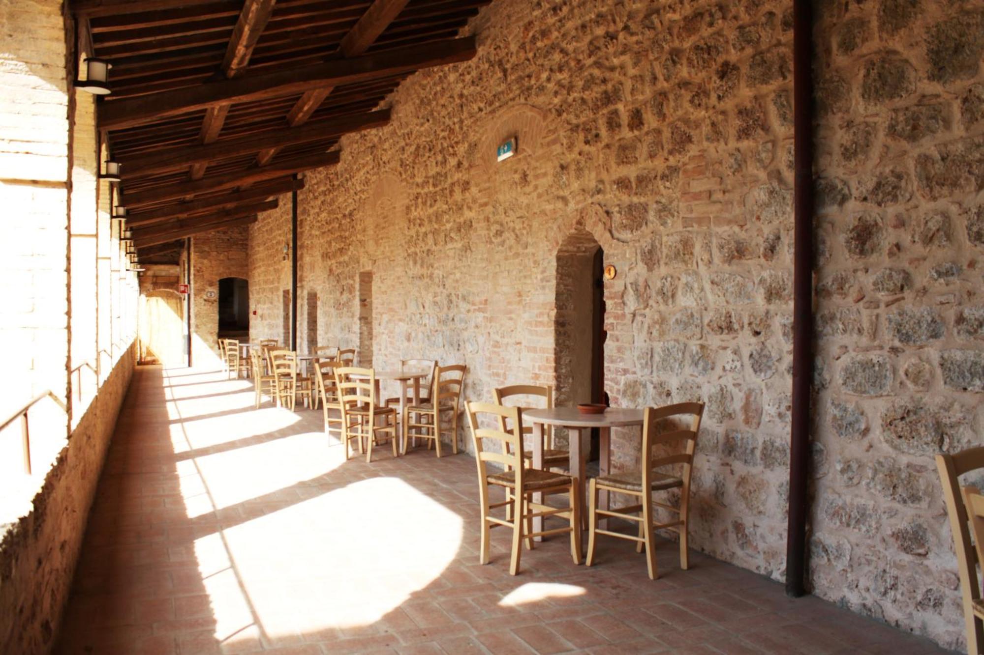 Ostello Contessa Ava Dei Lambardi مونتيريجيوني المظهر الخارجي الصورة
