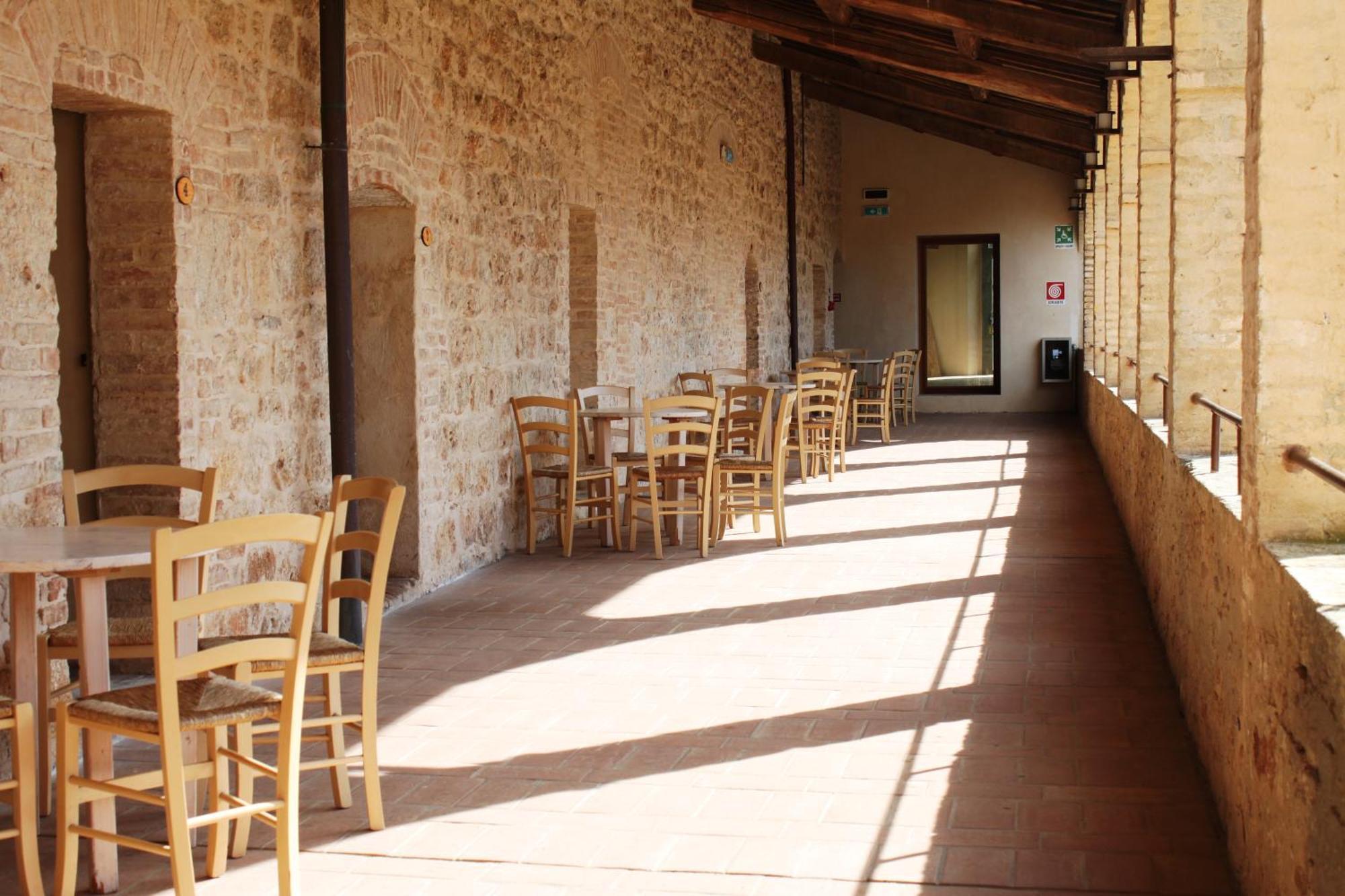 Ostello Contessa Ava Dei Lambardi مونتيريجيوني المظهر الخارجي الصورة